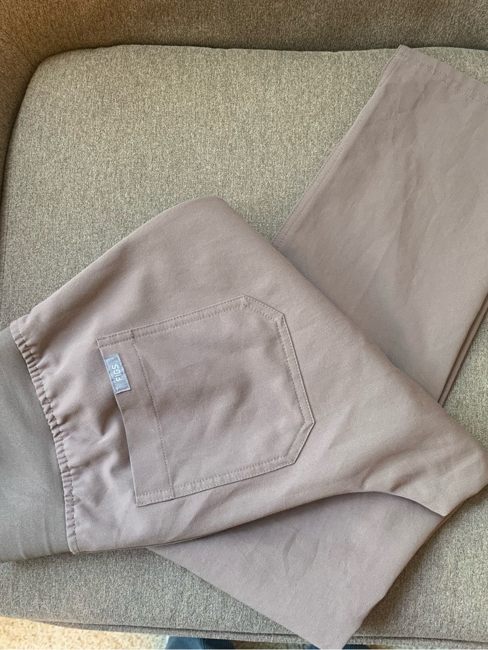 Figs smokey taupe straight leg yola pant - Picture 3 of 8